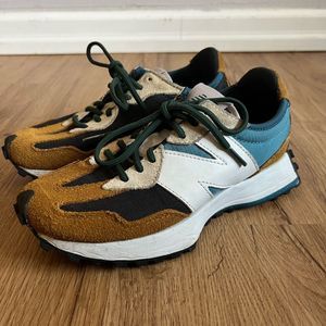 New Balance 327 - Workwear / Moonstone